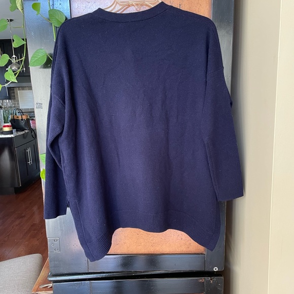 NWT Cocoa Cashmere London Navy Blue Tunic Sweater sz M - Picture 2 of 4